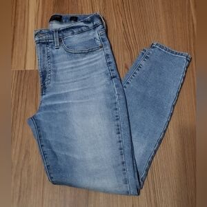Lucky Brand, 6/28, light blue denim